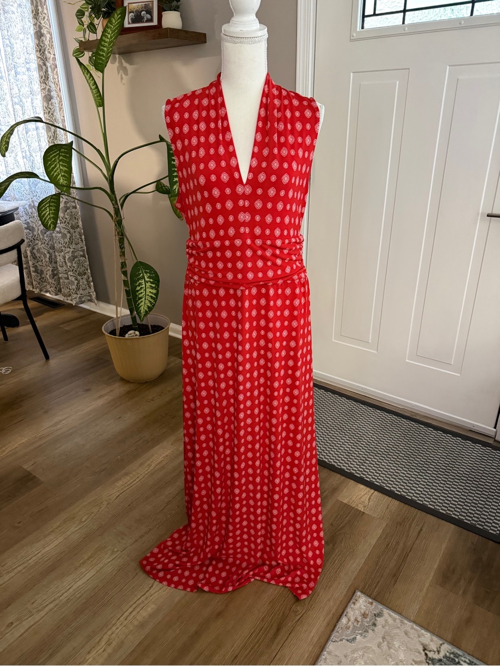 Vince Camuto Red Sleeveless V-Neck Maxi Dress with White Dot Print Sz. Large. - Picture 2 of 5
